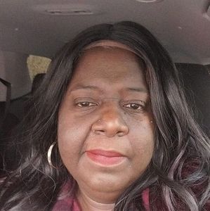 Meet your Posher, Angie